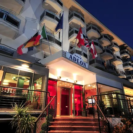 호텔 Adlon 4*